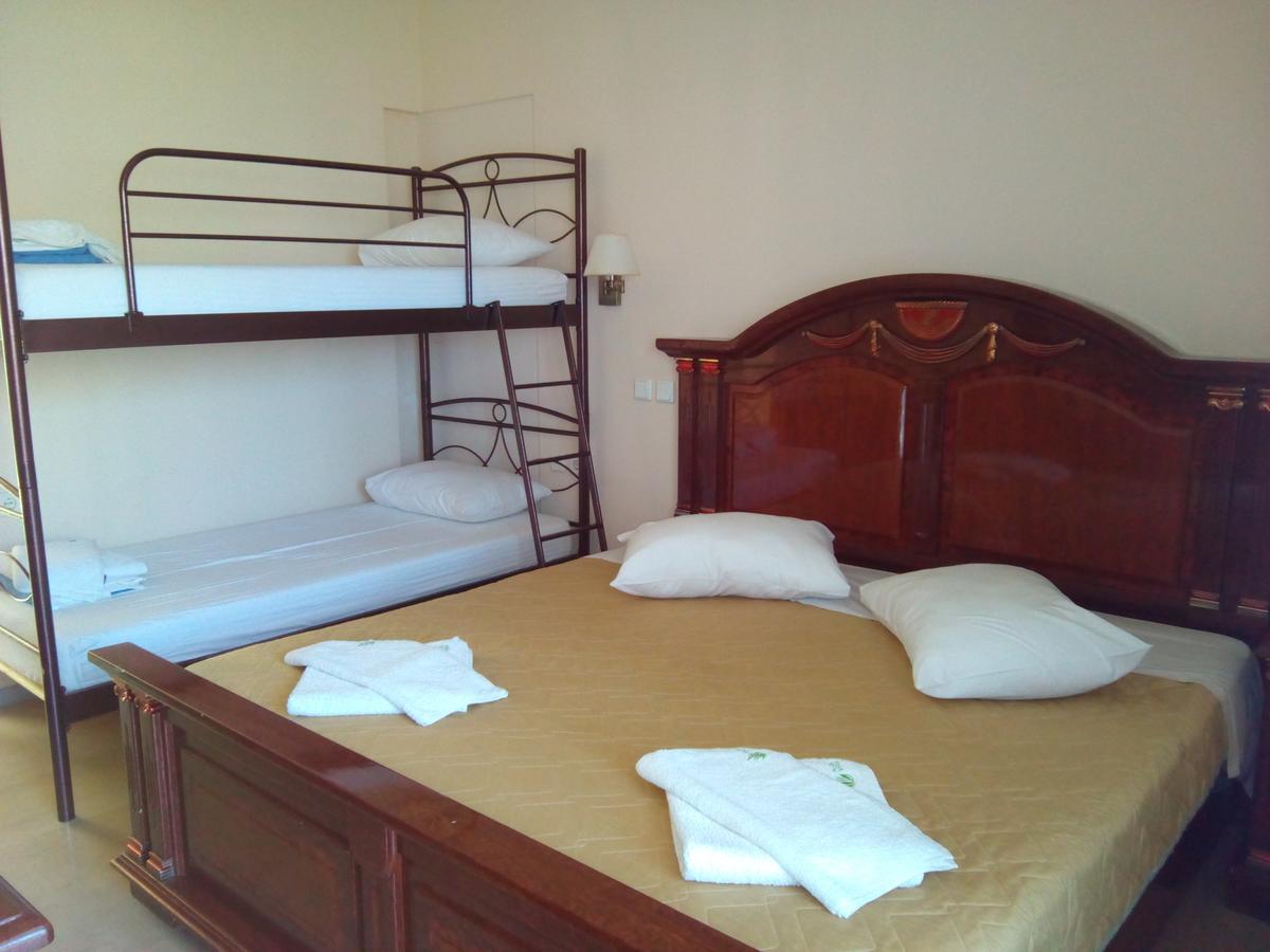 Marzi Beach And Bungalows Hotel Kokkónion Cameră foto
